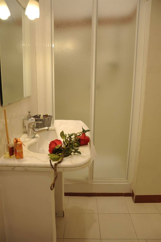 95 Rooms In Rome Bagian luar foto